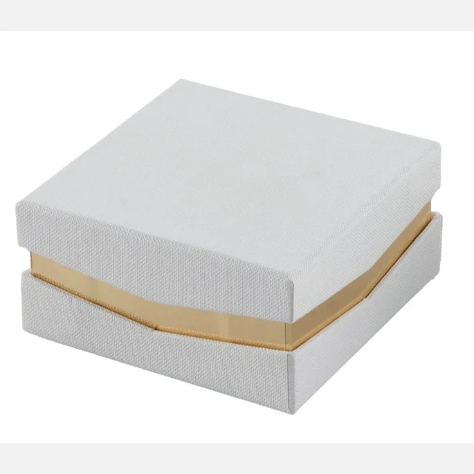 L'Arcolaio Scatola Telata Portaconfetti 9 x 9 x 4 Cm Bomboniera Bianca 1 Pz