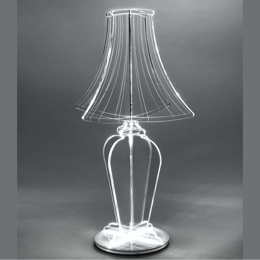 Iplex Design Shading lampada da tavolo moderna e sofisticata