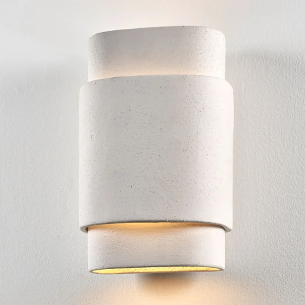 Lampada da parete in pietra beige