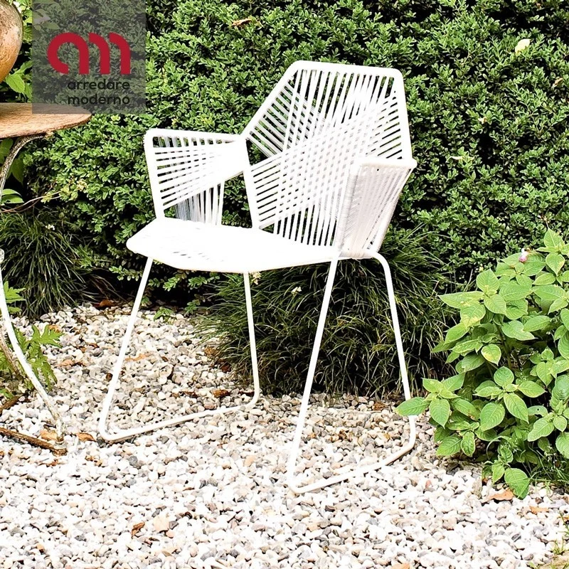 Sedia Tropicalia Moroso con braccioli