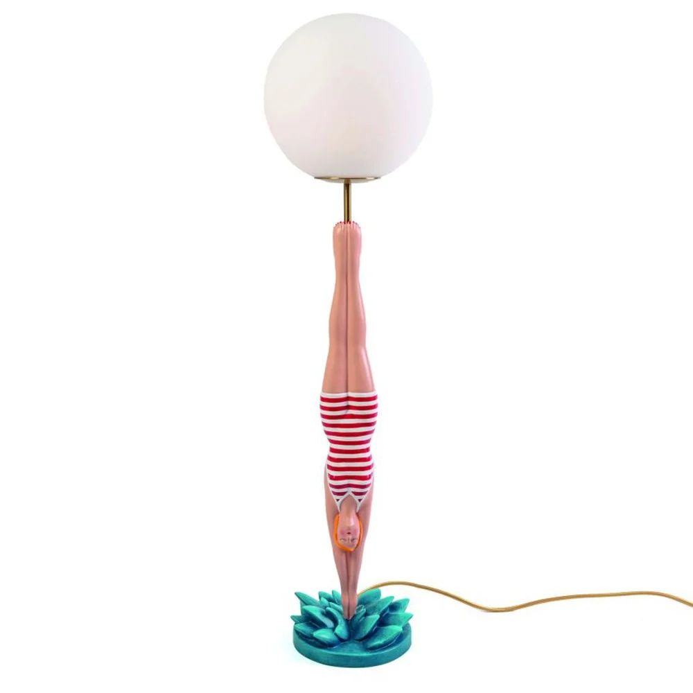 Seletti Diver Lamp lampada da tavolo disegnata da Simone Falcetta