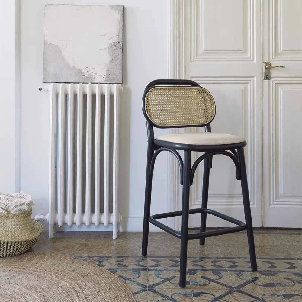 Sgabello Doriane in legno di olmo laccato nero 65 cm sedile con imbottitura