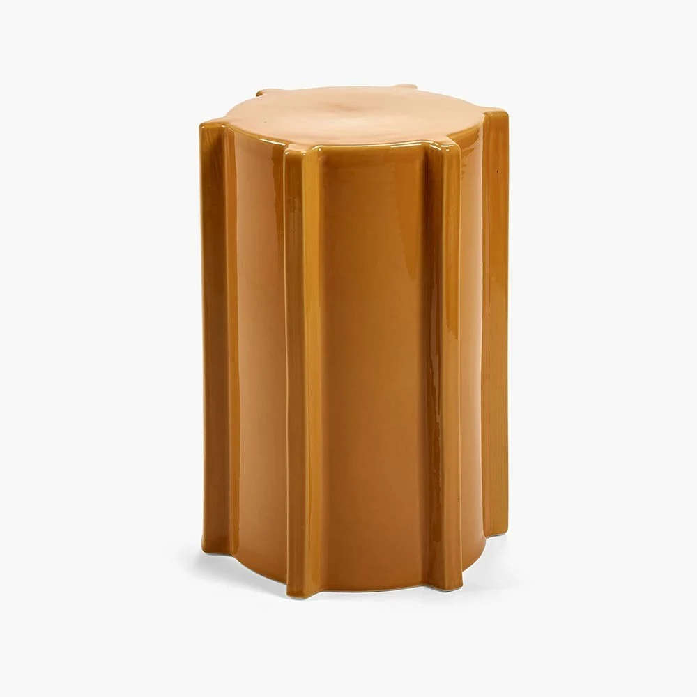 Tavolino geometrico ocra Pawn