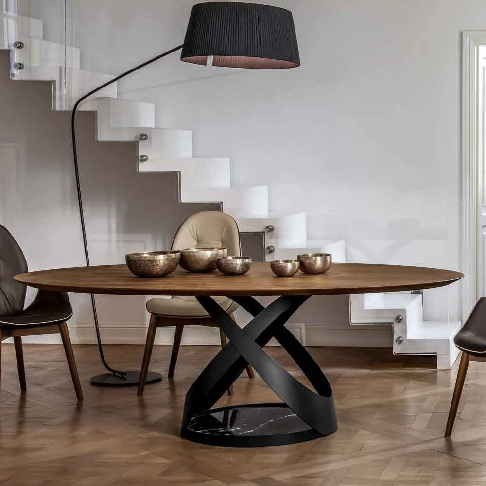 Tonin Casa Capri tavolo ovale con struttura in metallo verniciato base marmo piano in legno