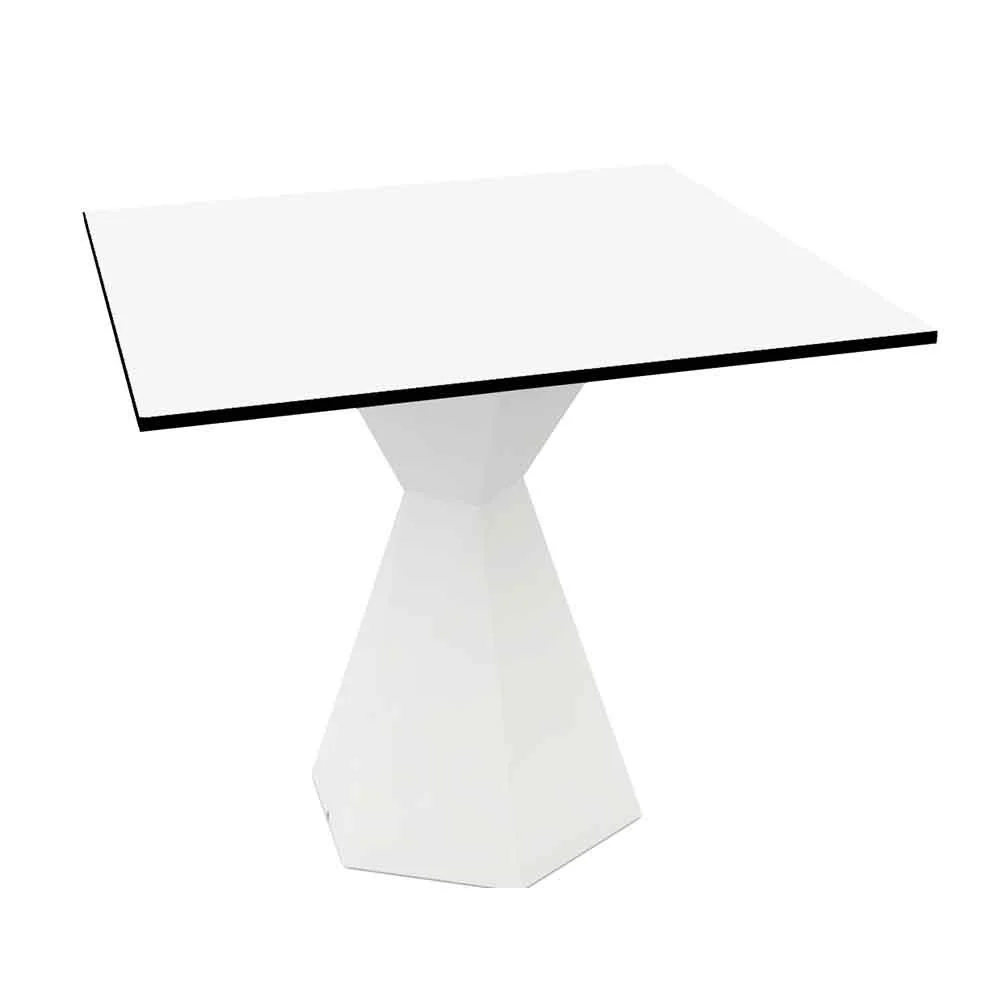 Vondom Vertex tavolo quadrato realizzato in polietilene disegnato da Karim Rashid